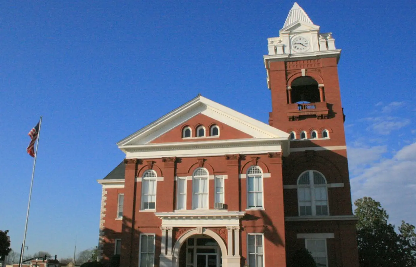 Butts County Courthouse in Jackson