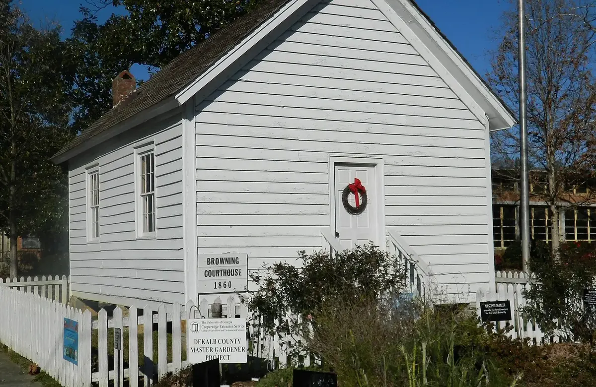 Historic courthouse in Tucker